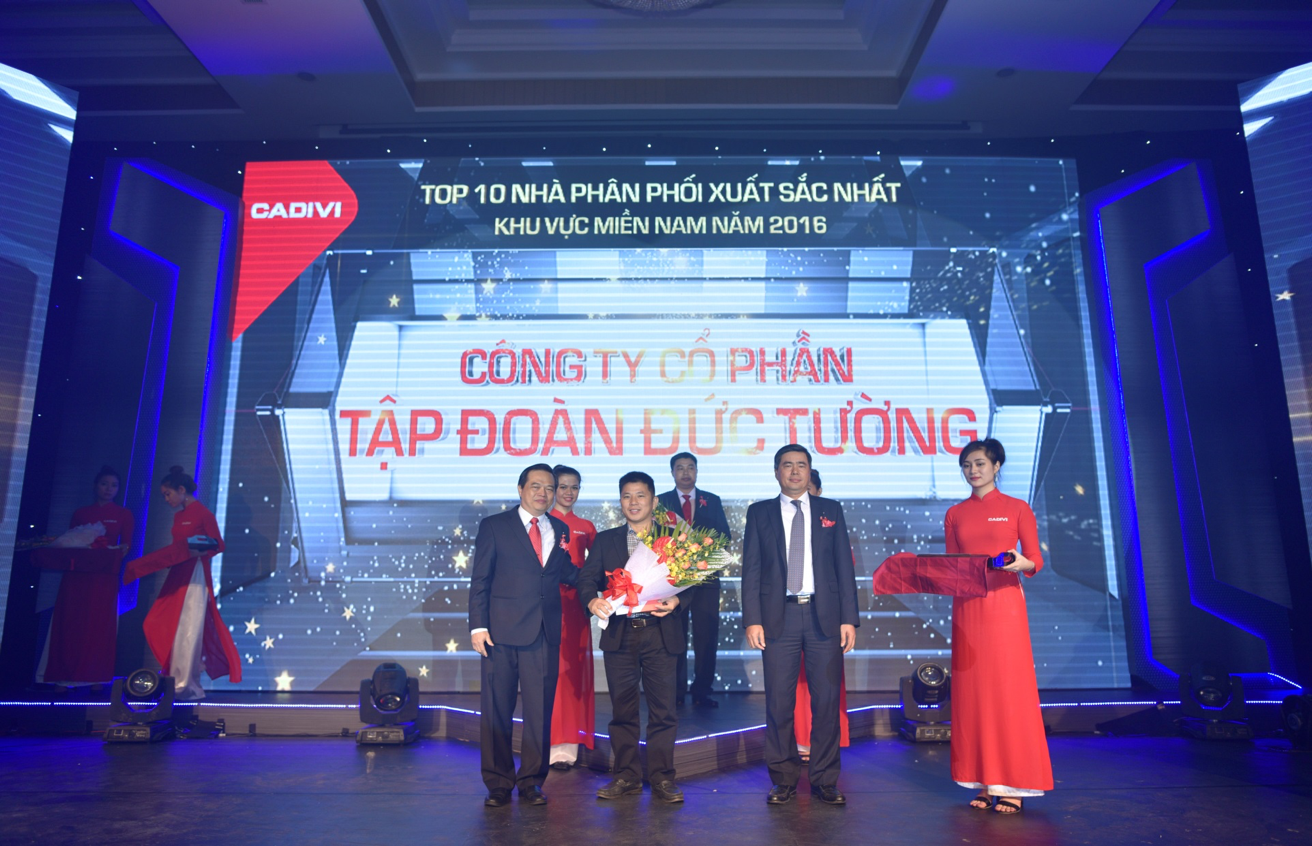 Tập Đoàn Đức Tường