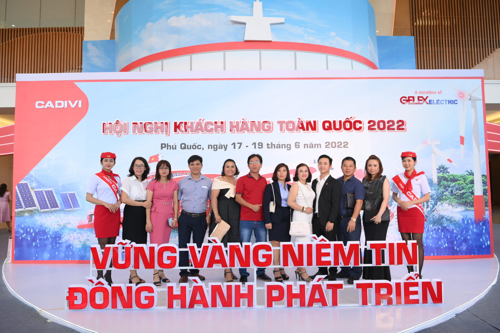 Tập Đoàn Đức Tường