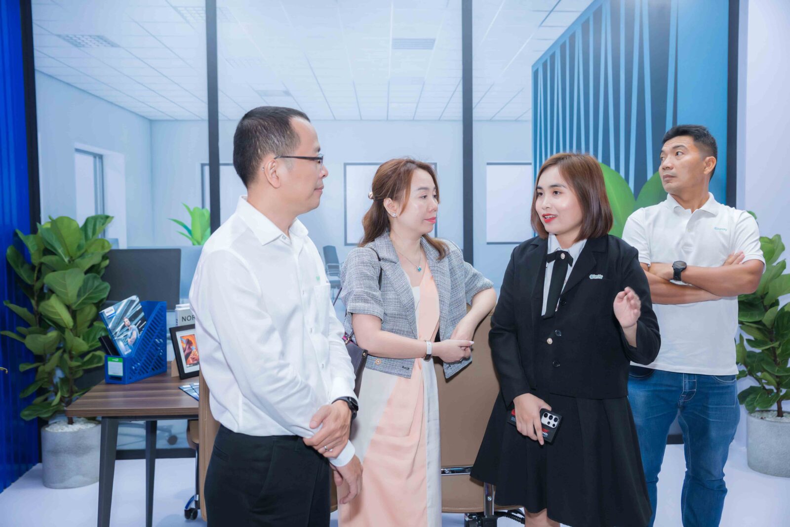 Tập Đoàn Đức Tường
