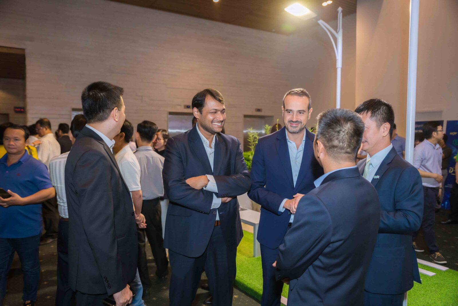 Tập Đoàn Đức Tường