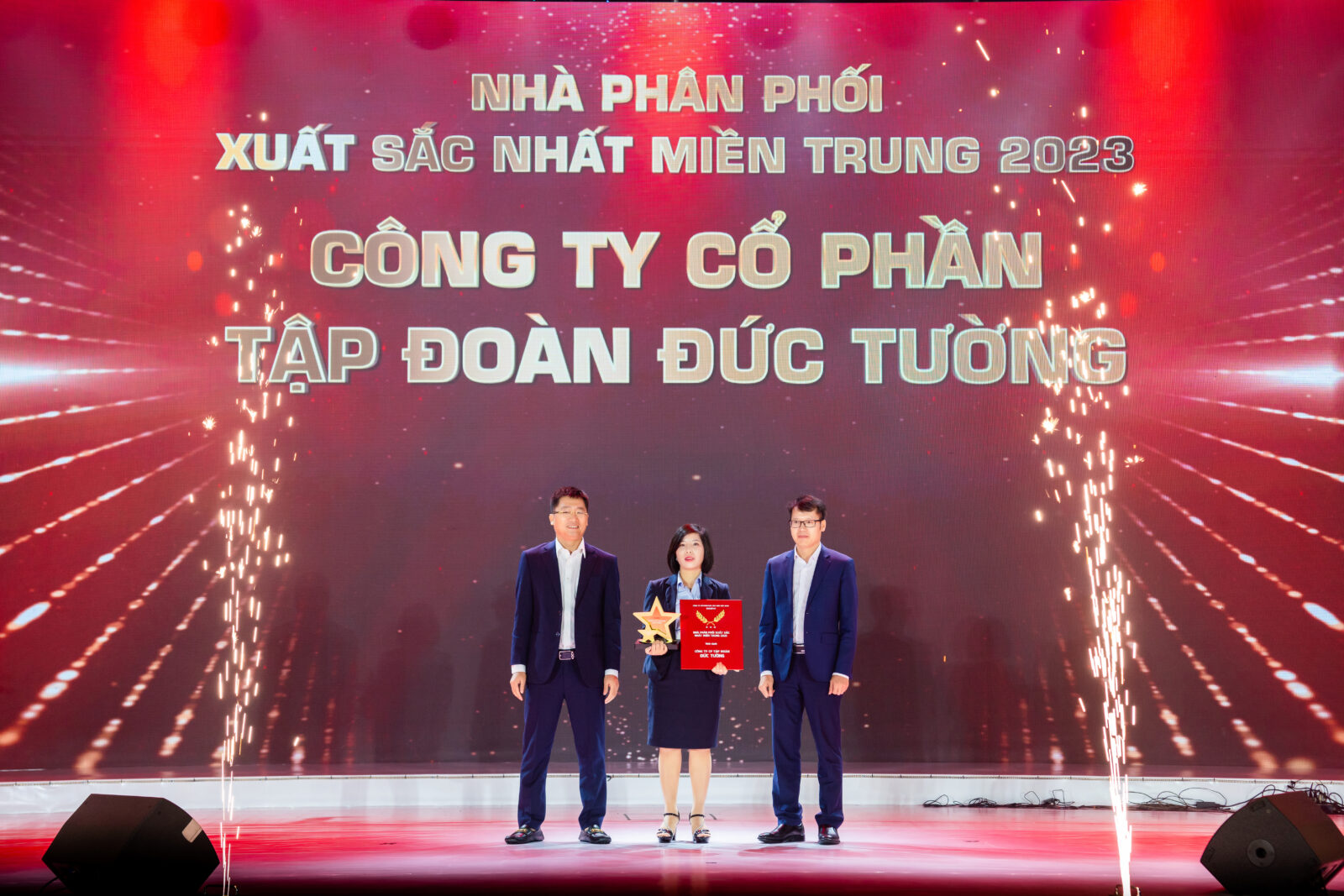 Tập Đoàn Đức Tường
