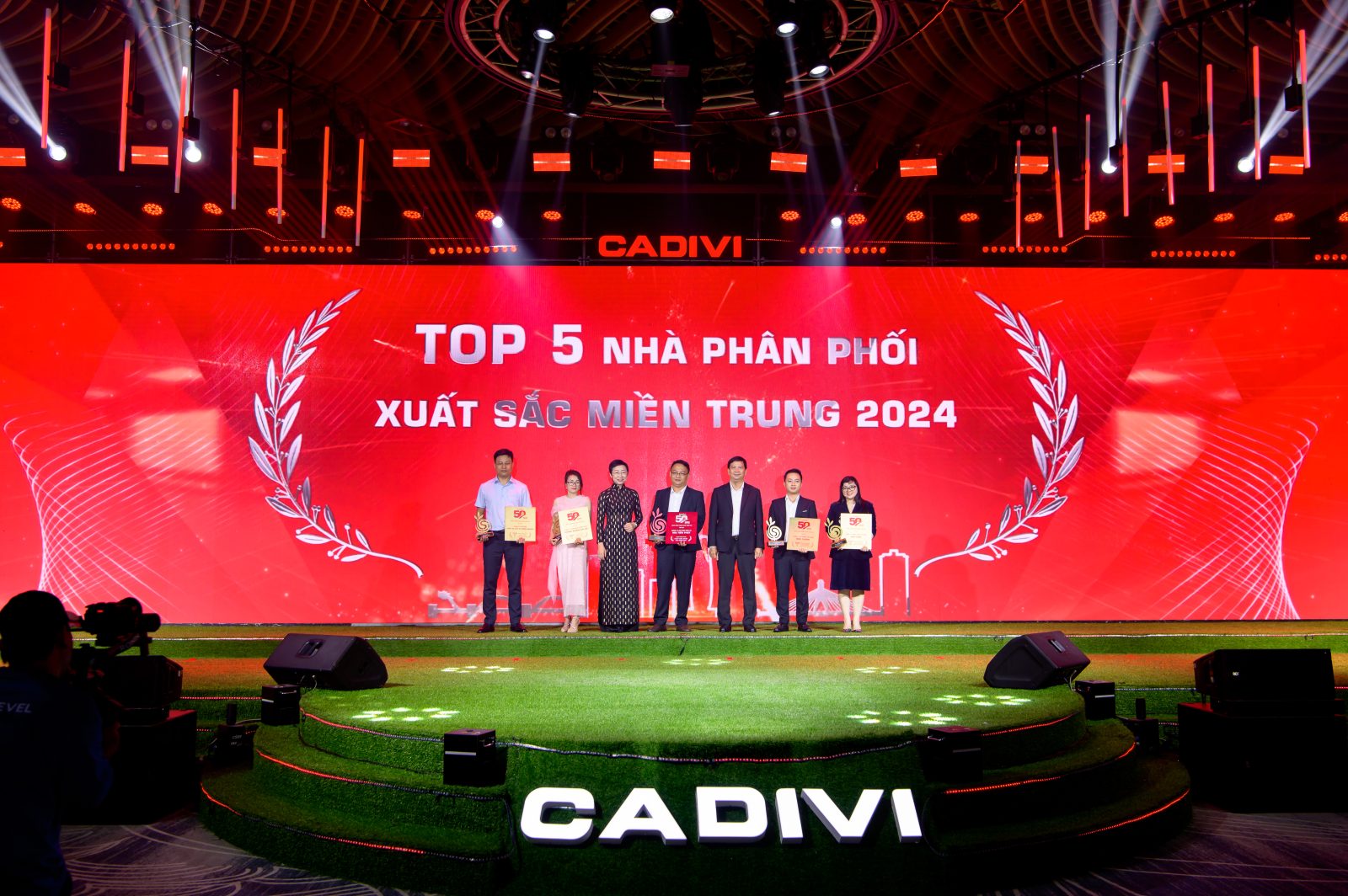 Tập Đoàn Đức Tường