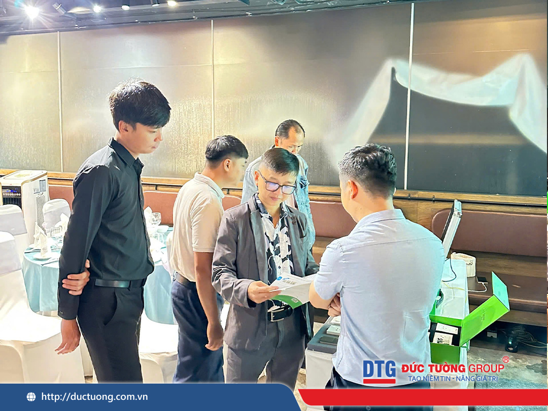 Tập Đoàn Đức Tường